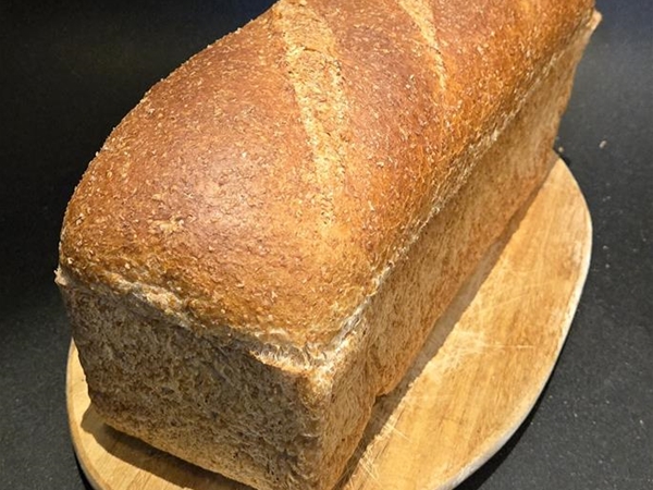 3 volkoren broden 3 voor &euro; 9.00