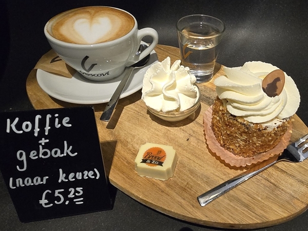 Combideal koffie gebak